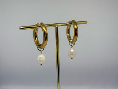 Freshwater Peal Hoop Earrings